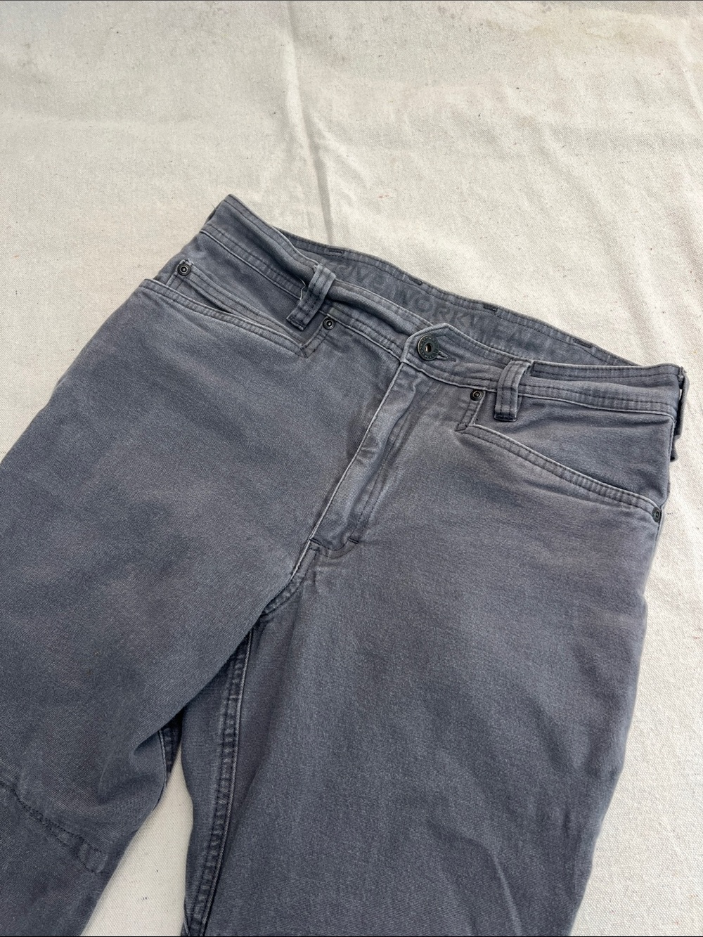 Thrive Men's Gray Straight Jeans